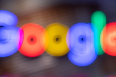 Wie verbessere ich meine Google Rankings bei lokalen Suchanfragen? Ratgeber Bild mittig unsplash.com; Mitchell Luo Wie verbessere ich meine Google Rankings bei lokalen Suchanfragen? Ratgeber Bild mittig unsplash.com; Mitchell Luo
